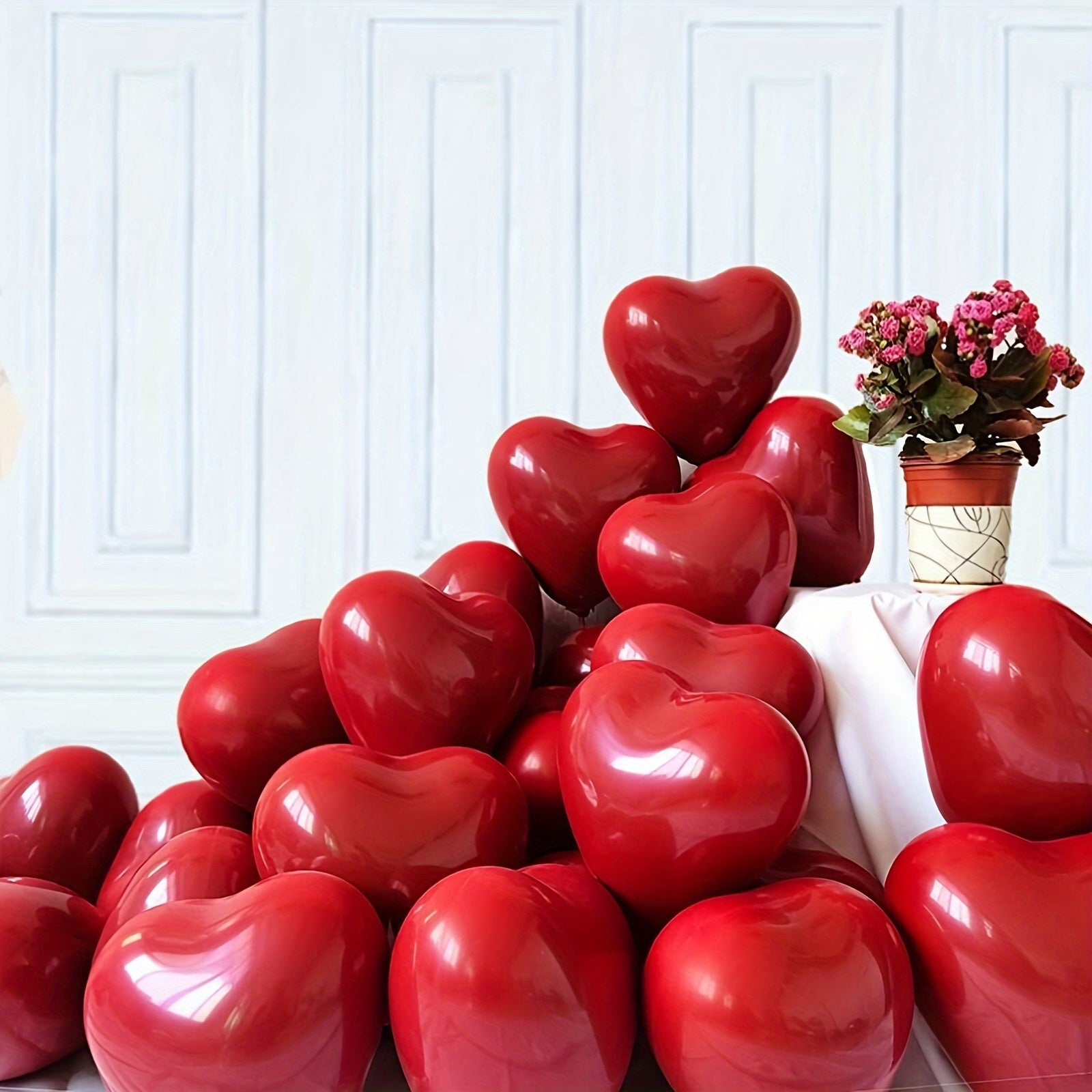 Set Of 20 Red Heart Balloons 25Cm
