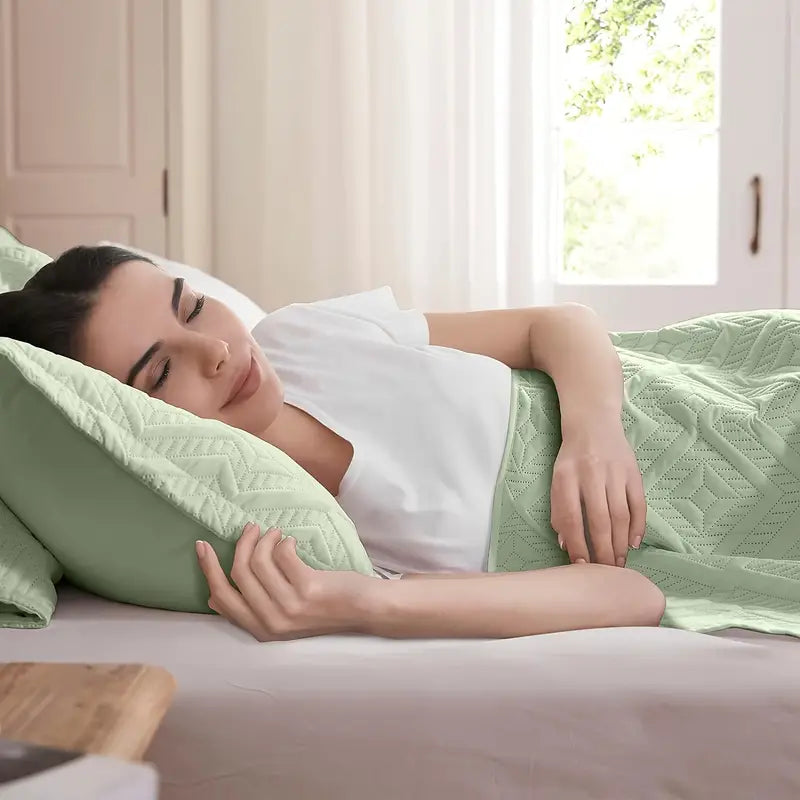 Grass Green Microfiber 3-Piece 150GSM Bedspread Set - Queen Size