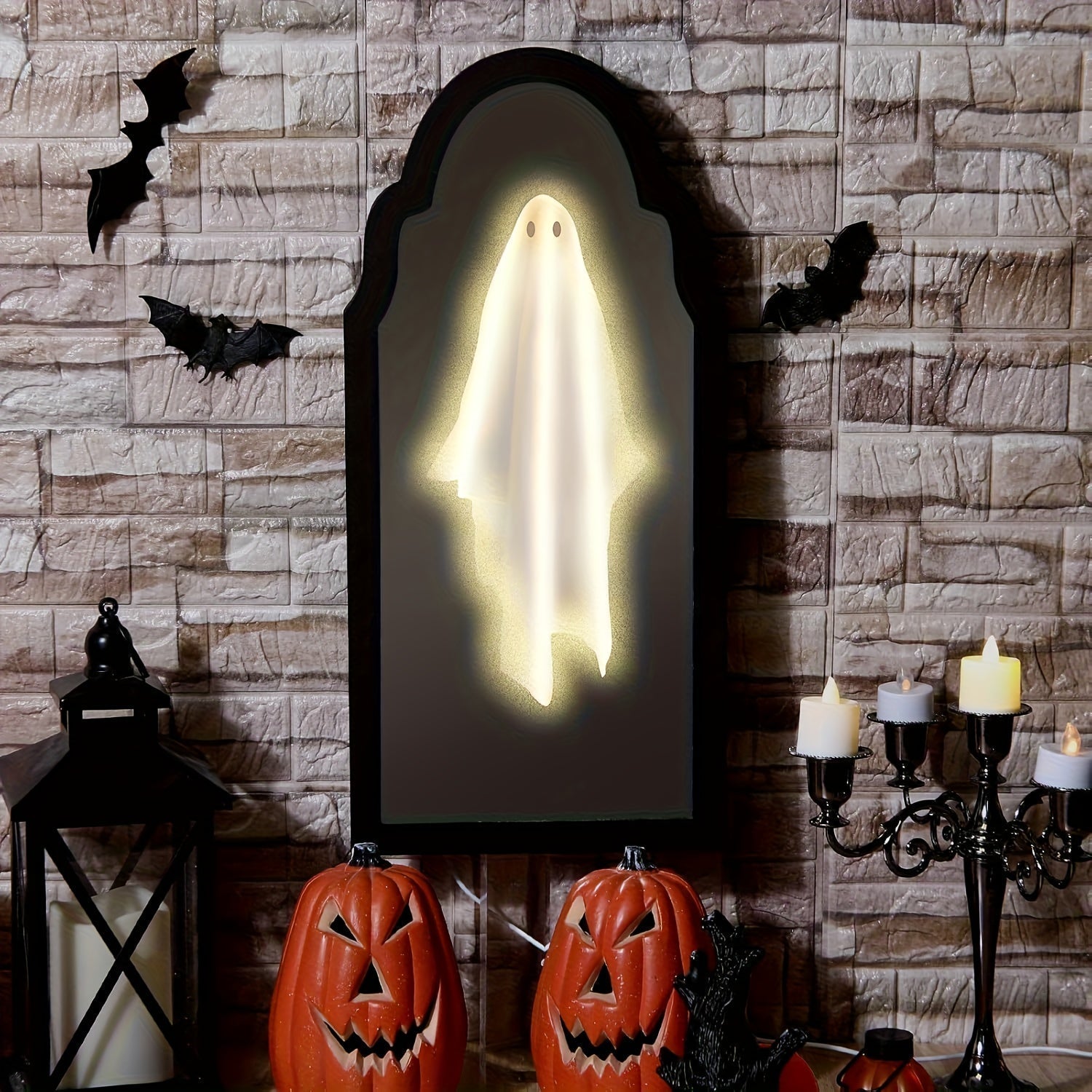 Spooky Mirror with Holographic Ghost Effect