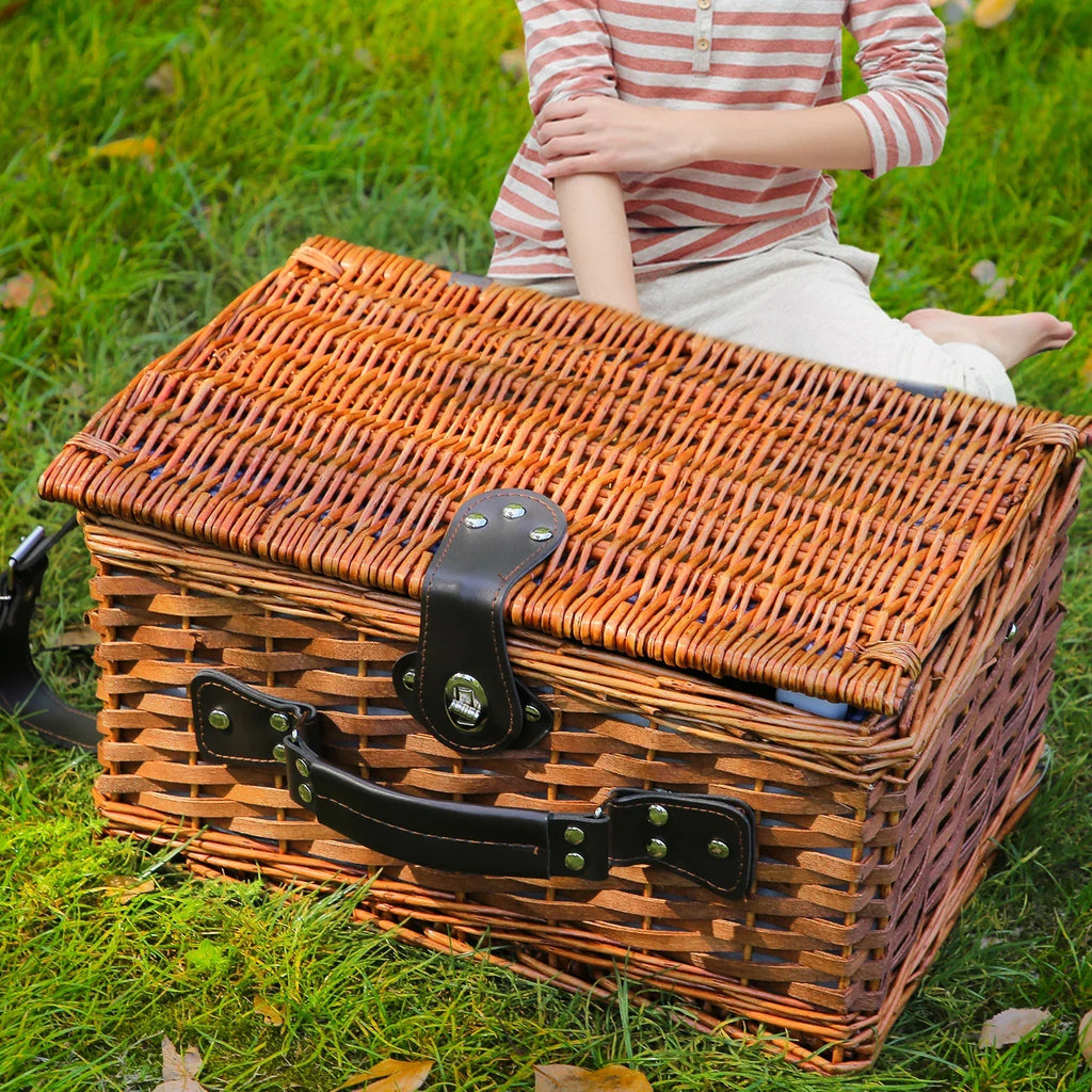 Handmade Wicker Picnic Basket With Blanket (4 Sets)