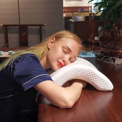 Memory Foam Bedding Pillow Neck