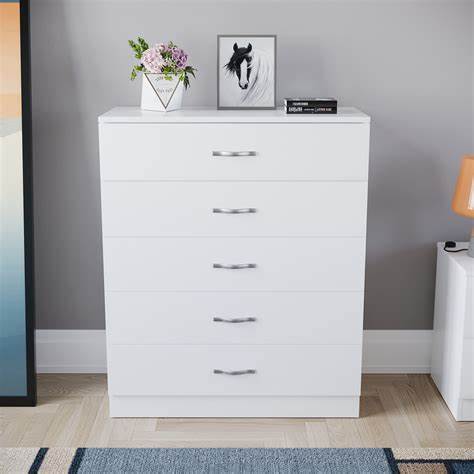 Classic Elegance: Five-Drawer Chest For Organized Living