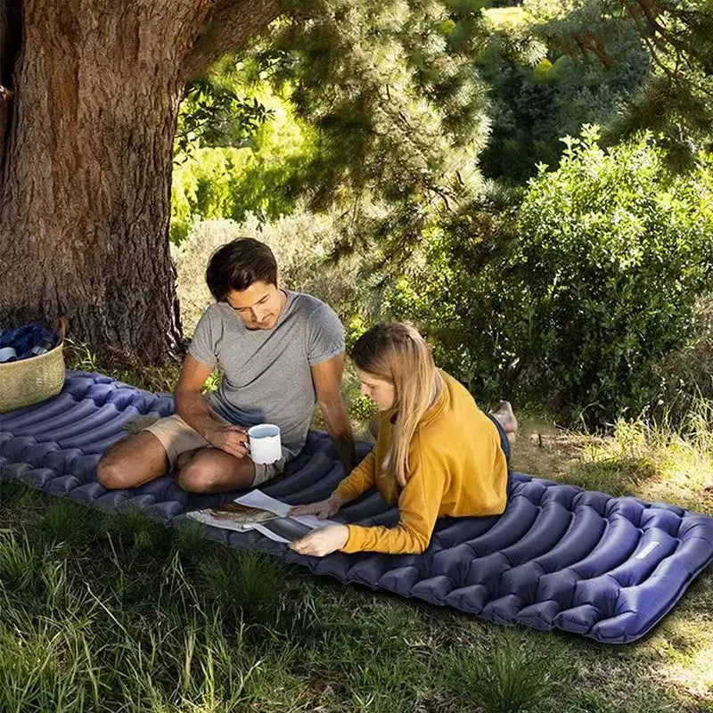 4-Inch Thick Inflatable Camping Sleeping Mat Built-in Pillow And Pump Green