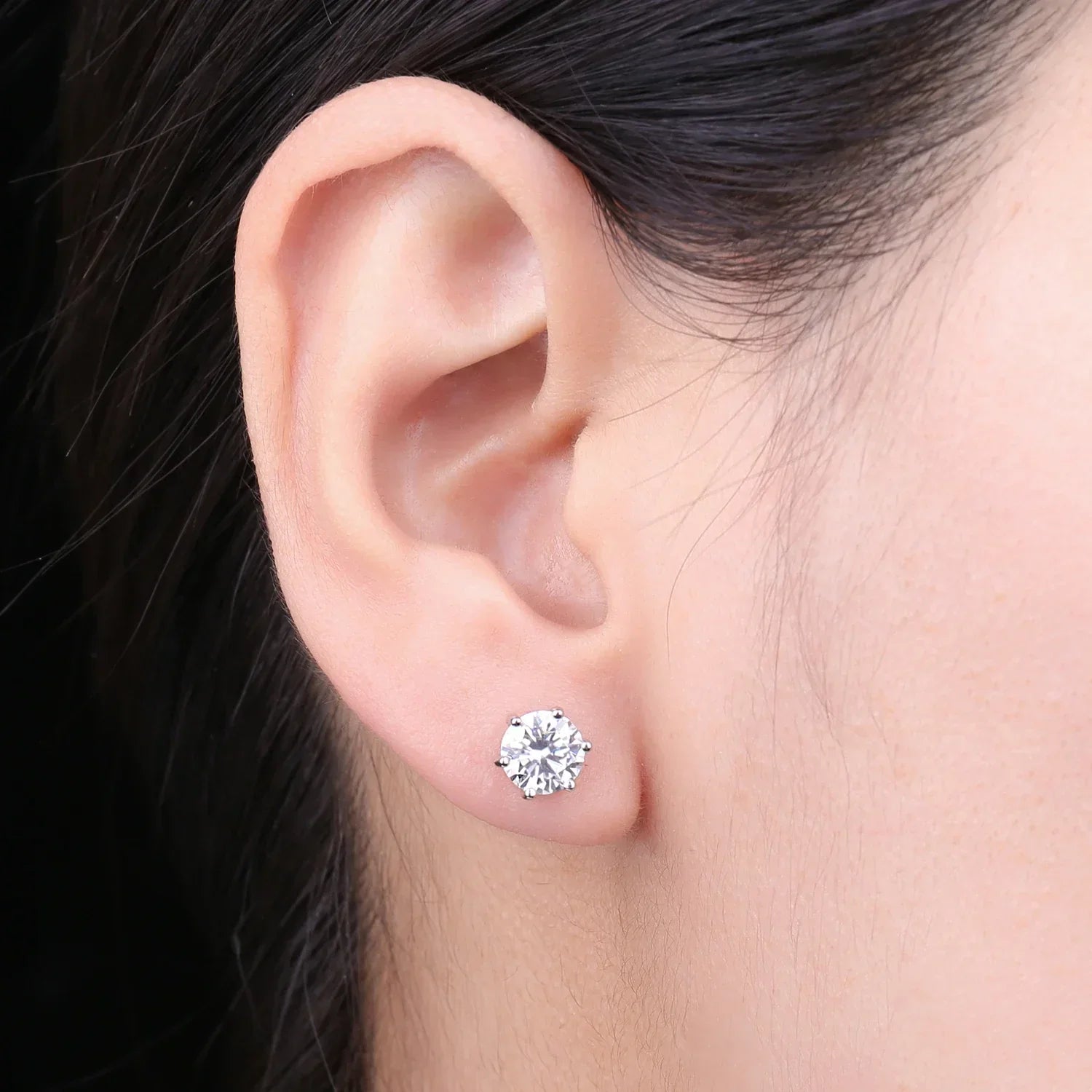 Earrings Stud Round 5A Zirconia Silver for Women (Silver)