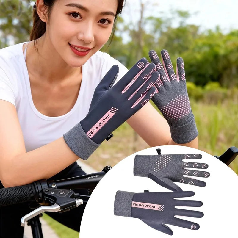 USB Rechargeable Heated Winter Gloves with Touchscreen & Anti-Slip Grip