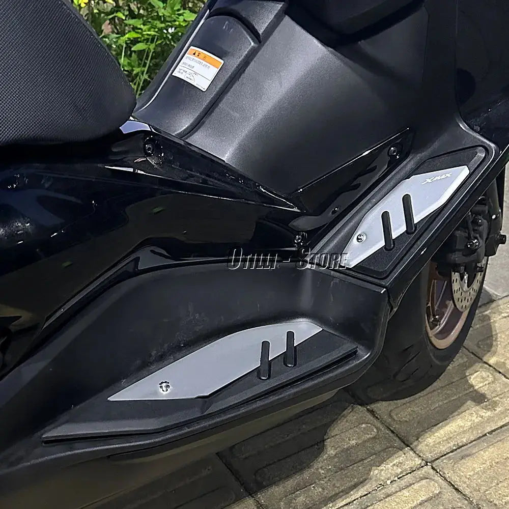 X-Max Cnc Aluminum Foot Pegs For Yamaha Xmax 125/250/300/400 (2017-2023)